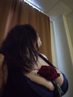 Мила - проститутка по вызову, заказать в один клик