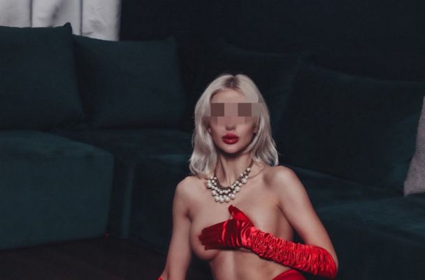 Виктория, тел. 8 965 262-76-11 — шлюха по вызову