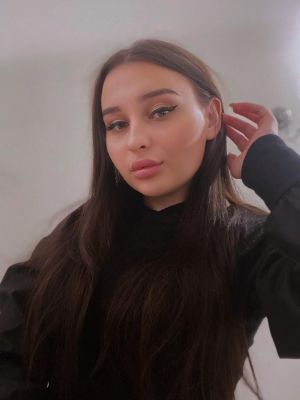 Кристина — массаж «Ветка сакуры»